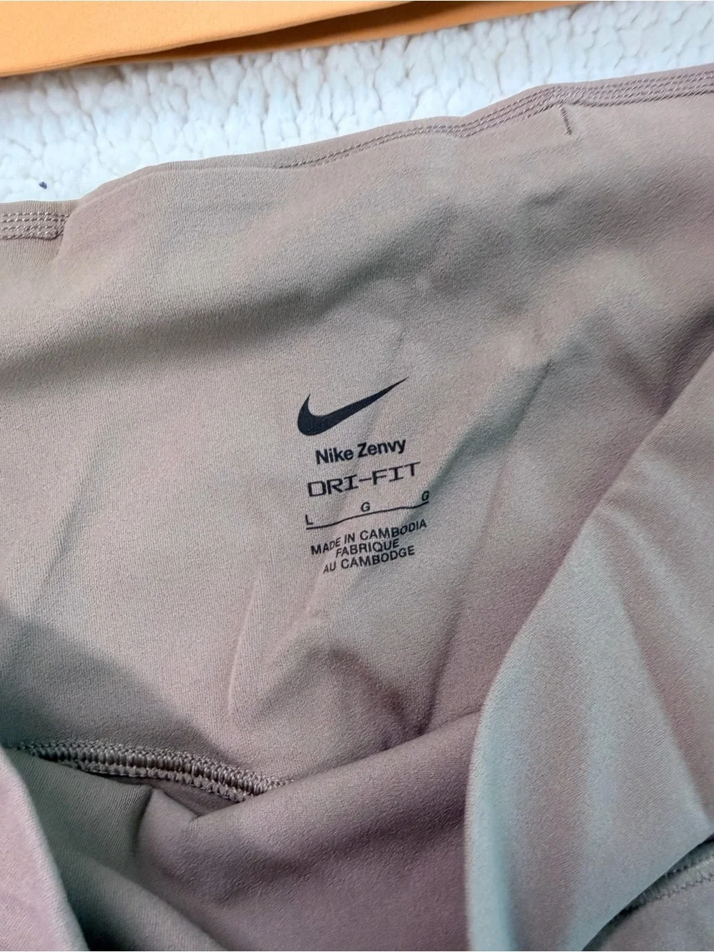 Nike Women's set High-Rise Bike Shorts in Taupe